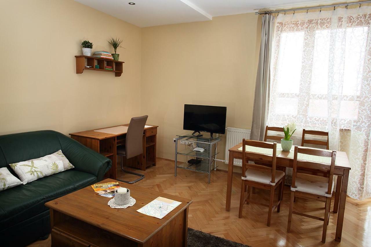 Ecomfort Apartment Kecskemet Luaran gambar